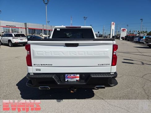 Used 2021 Chevrolet Silverado 1500 Custom Trail Boss AWD/4WD image 26
