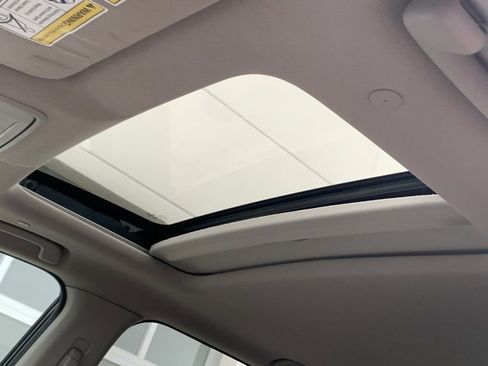 Used 2023 Honda CR-V EX-L image 6