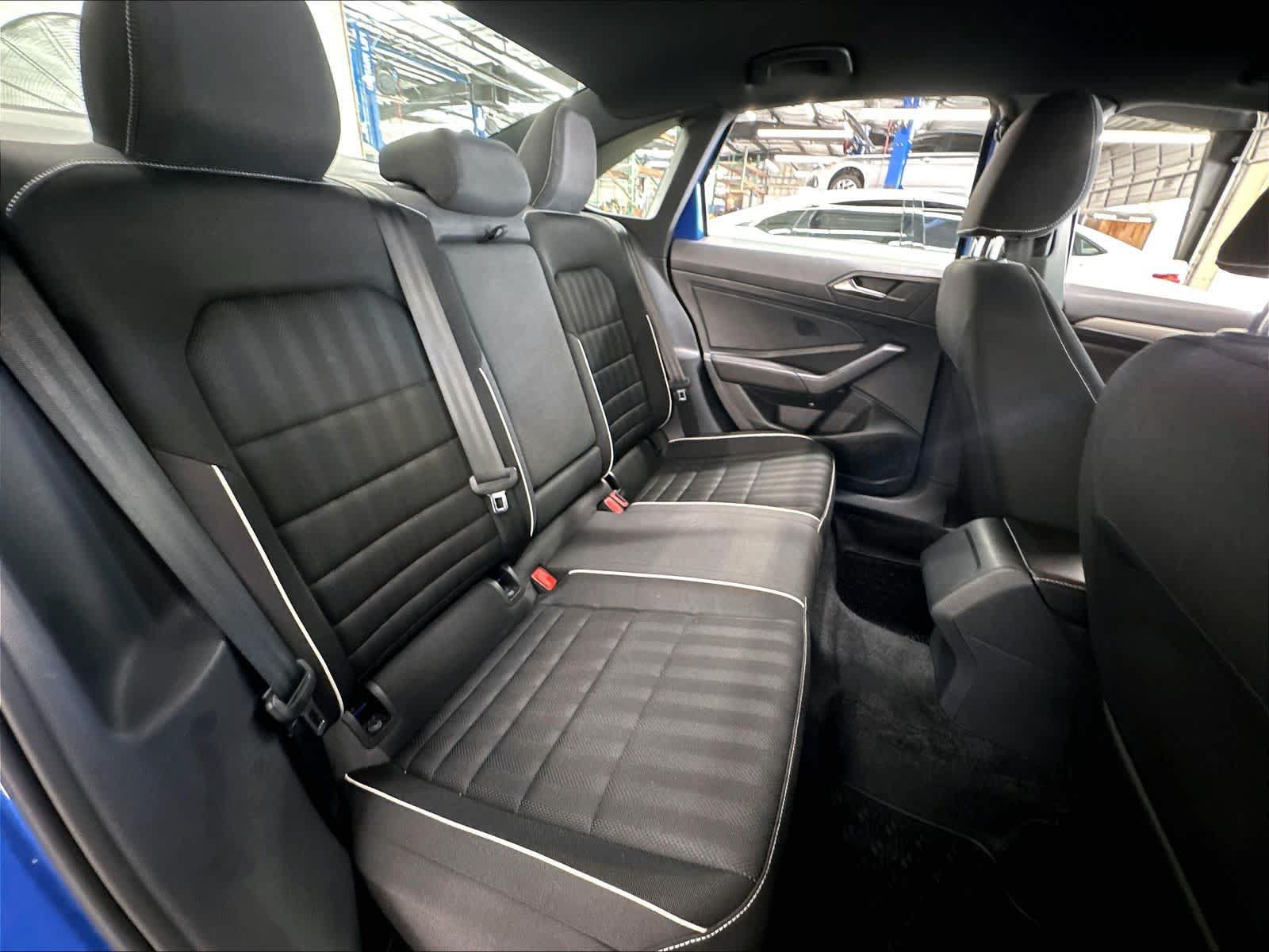 Used 2023 Volkswagen Jetta Sport FWD image 27