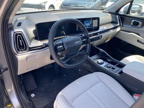 New 2026 Kia Sorento EX w/ EX Premium Package FWD image 10