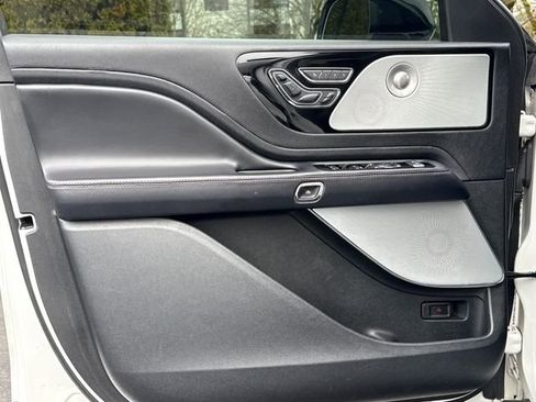 Used 2020 Lincoln Aviator Reserve w/ Equipment Group 202A image 19