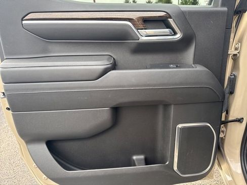 Used 2023 GMC Sierra 1500 Elevation image 15