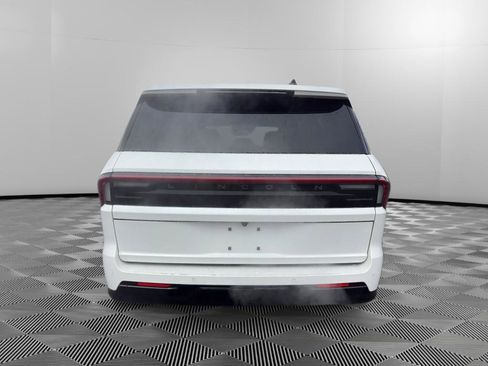 New 2026 Lincoln Navigator L Reserve AWD/4WD image 6