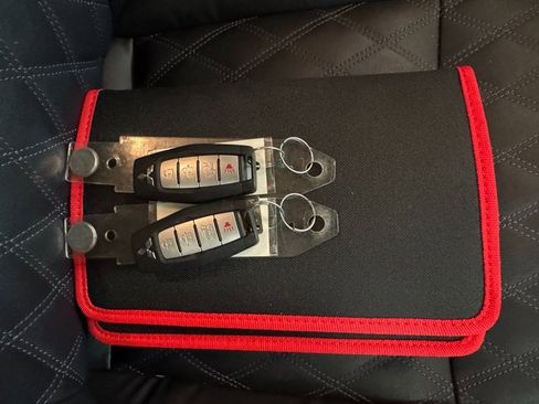 Used 2022 Mitsubishi Outlander SEL image 30