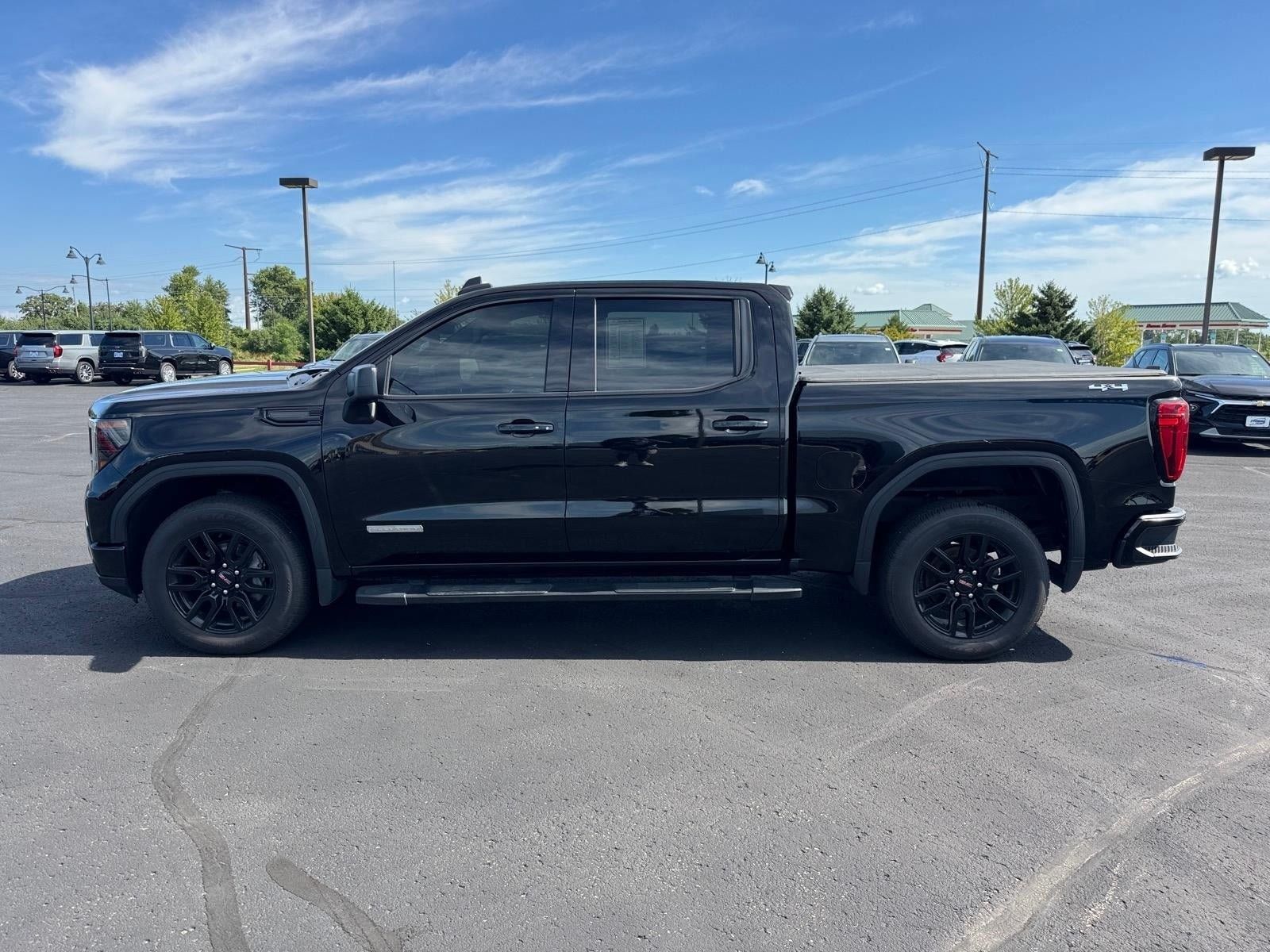 Used 2022 GMC Sierra 1500 Elevation w/ LPO, Elevation Black Package AWD/4WD image 2