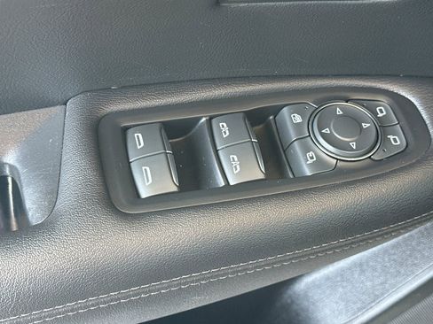 Used 2023 Cadillac XT5 Premium Luxury w/ Technology Package FWD image 12