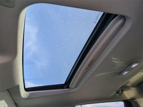 Used 2021 GMC Sierra 1500 SLT w/ SLT Premium Plus Package image 23