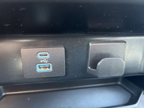 Used 2022 Ford F150 XL image 19