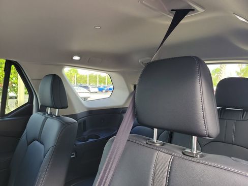 Certified 2026 Honda Pilot EX-L image 17