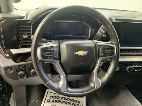 Used 2023 Chevrolet Silverado 1500 LT AWD/4WD image 12