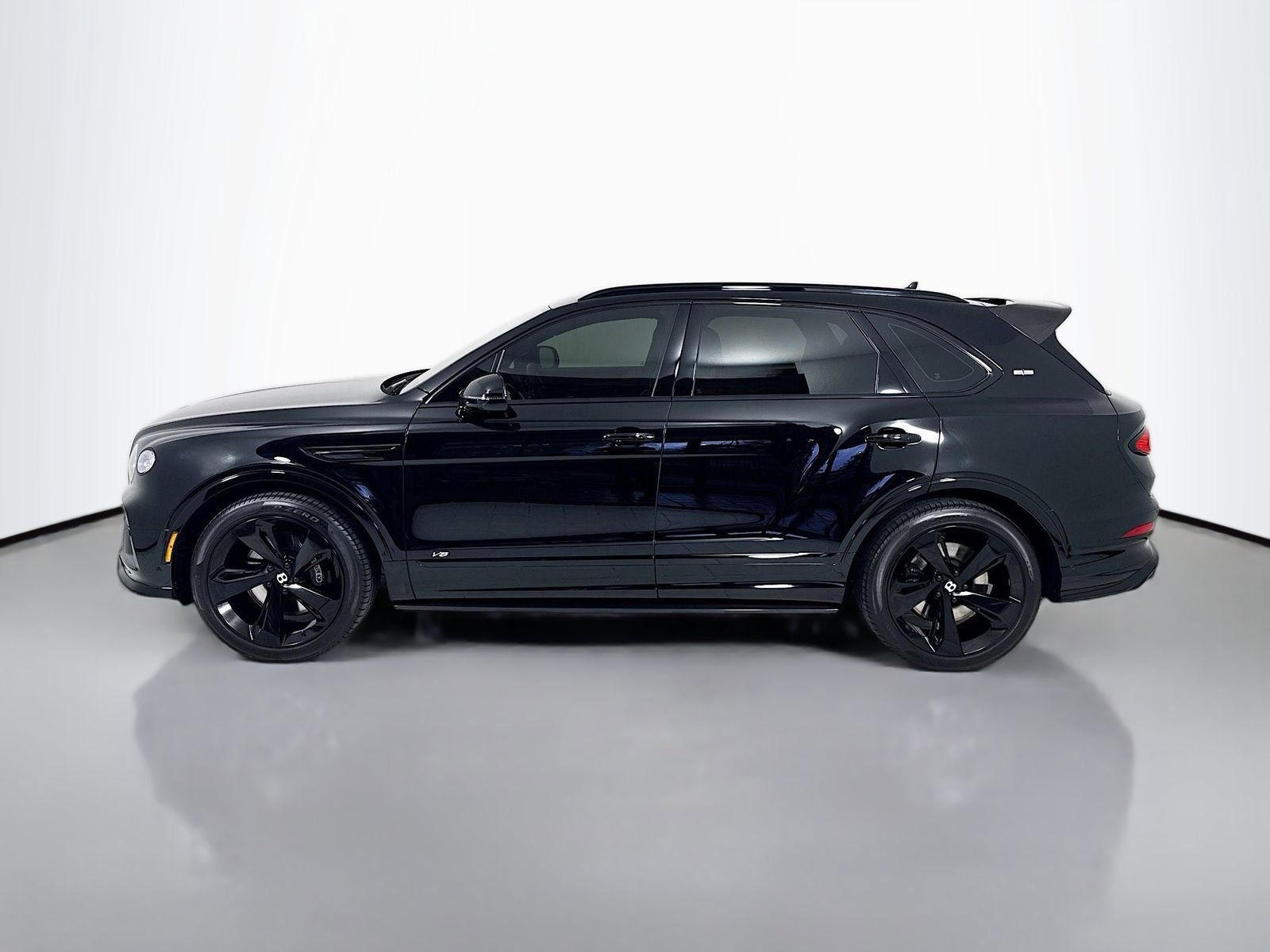Certified 2021 Bentley Bentayga AWD/4WD image 5