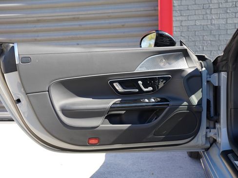 Used 2022 Mercedes-Benz SL 63 AMG 4MATIC image 13