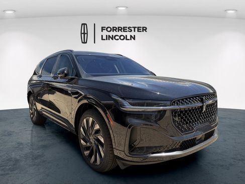 New 2026 Lincoln Nautilus Reserve w/ Jet Appearance Package AWD/4WD image 1