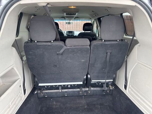 Used 2017 Dodge Grand Caravan SE w/ Power Window Group FWD image 11
