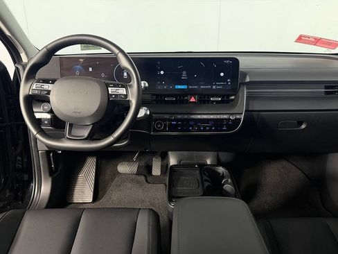 Used 2025 Hyundai Ioniq 5 SEL RWD image 16