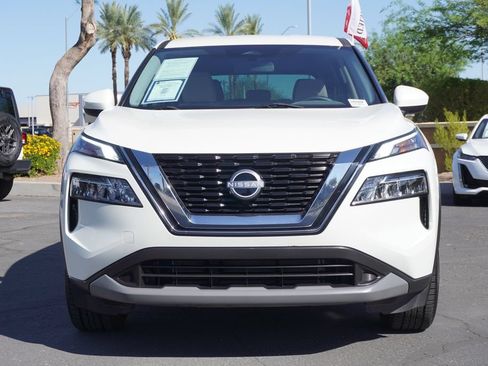Certified 2023 Nissan Rogue SV FWD image 5