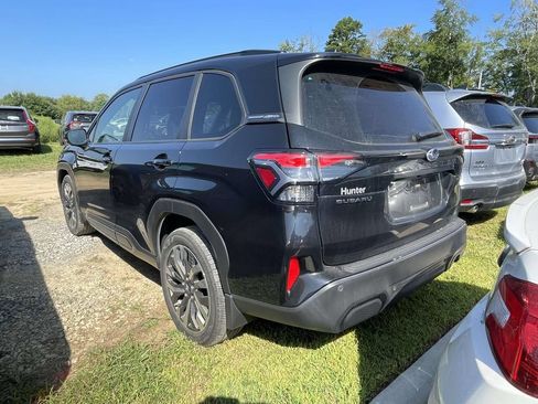 Used 2025 Subaru Forester Touring AWD/4WD image 3