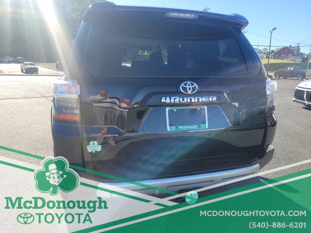 Used 2023 Toyota 4Runner TRD Off-Road Premium AWD/4WD image 7
