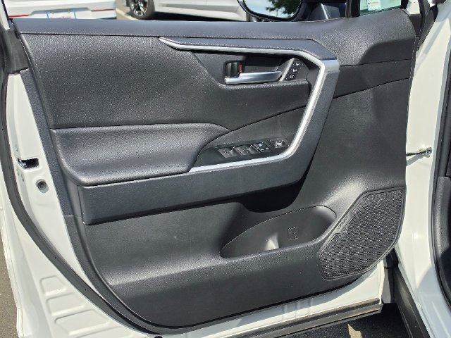 Used 2025 Toyota RAV4 XLE Premium w/ Weather Package AWD/4WD image 19