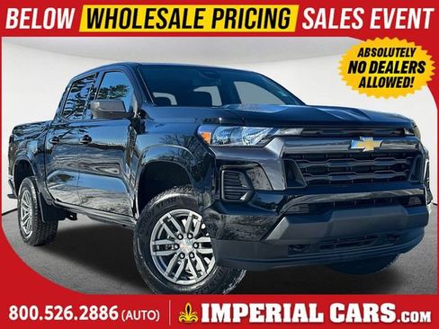 Used 2025 Chevrolet Colorado LT image 1
