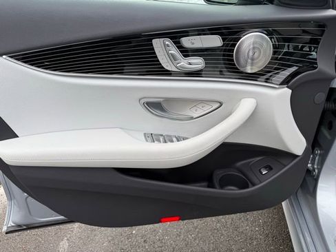 Used 2022 Mercedes-Benz E 350 4MATIC Sedan image 21