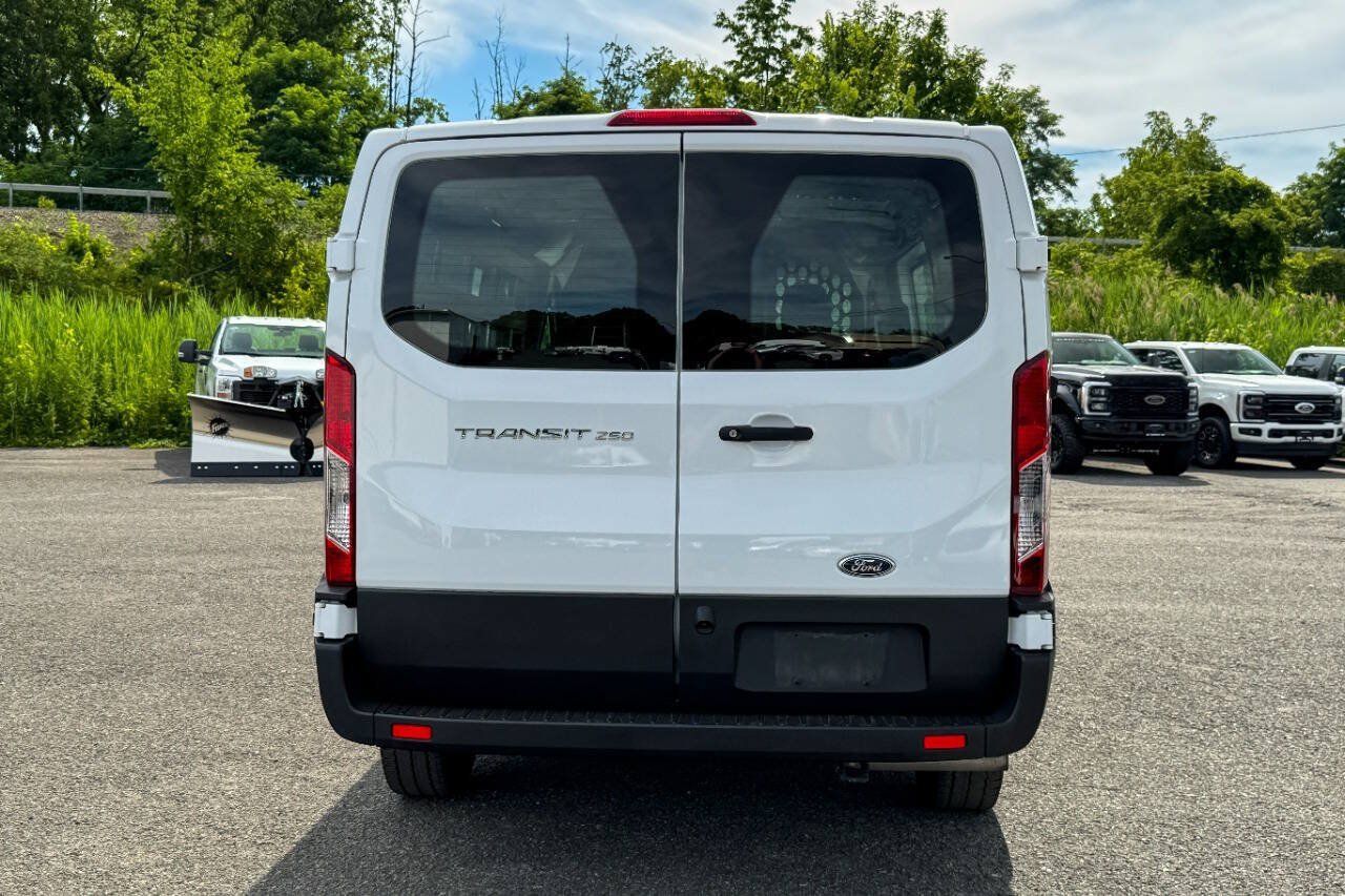 Used 2025 Ford Transit 250 Low Roof w/ Exterior Upgrade Package RWD image 4