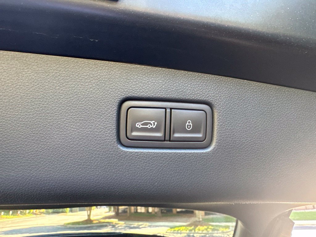 Used 2023 Genesis Electrified GV70 AWD/4WD image 28