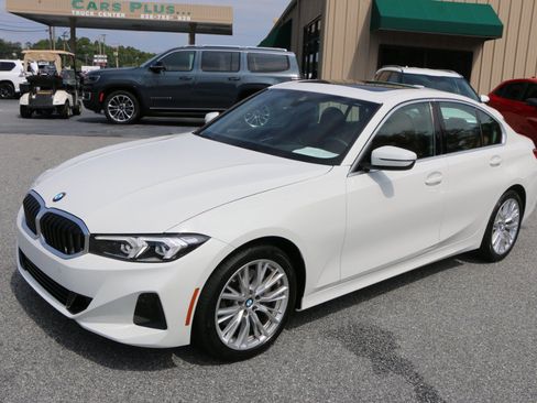 Used 2024 BMW 330i Sedan w/ Premium Package RWD image 1