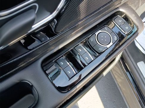 Used 2024 Lincoln Aviator Premiere w/ Premium Package image 19