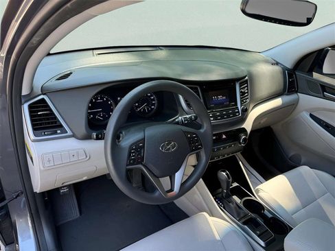 Used 2018 Hyundai Tucson SE FWD image 10