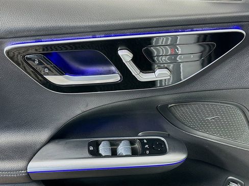 Used 2022 Mercedes-Benz C 300 4MATIC Sedan w/ Exclusive Trim Package image 22