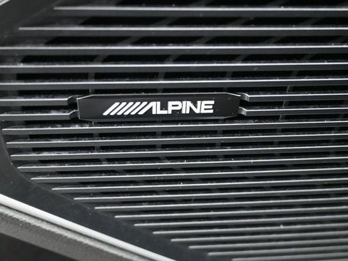 Used 2024 Jeep Wagoneer L Series II w/ Flexible Seating Group image 7