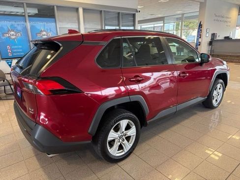 Used 2019 Toyota RAV4 XLE w/ All Weather Liner Package AWD/4WD image 3