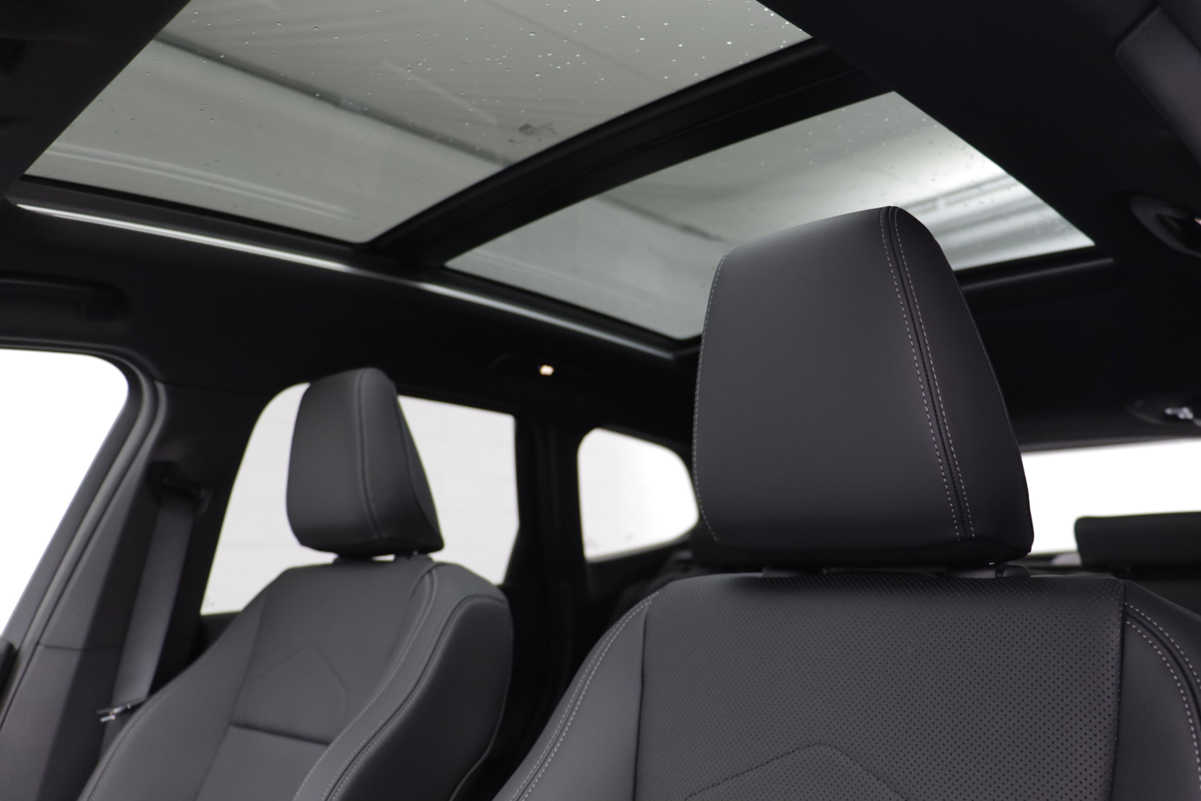 New 2027 BMW X1 xDrive28i AWD/4WD image 13