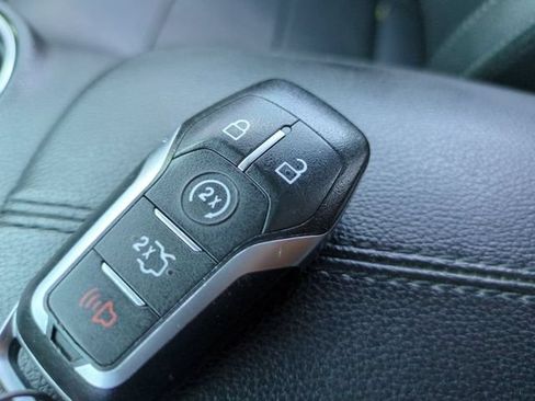 Used 2016 Ford Mustang Premium RWD image 30