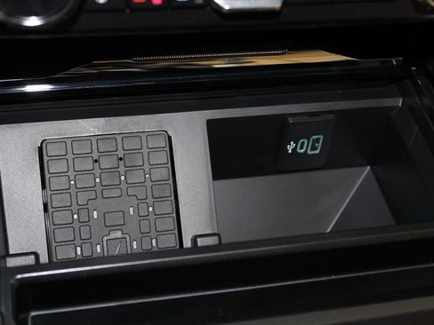 New 2026 Ford F250 Lariat w/ Chrome Package image 50