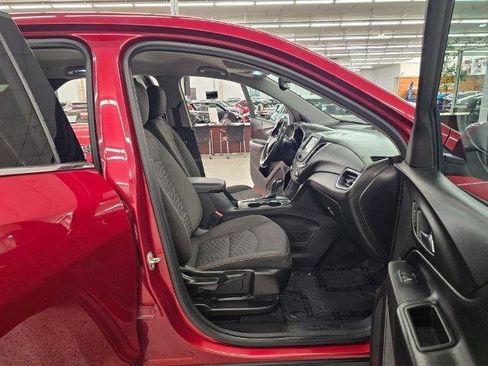 Used 2018 Chevrolet Equinox LT image 31
