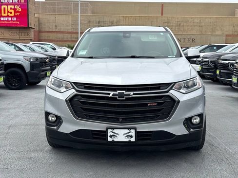 Used 2020 Chevrolet Traverse RS FWD image 2