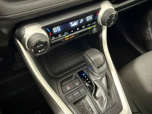 Used 2024 Toyota RAV4 XLE FWD image 26