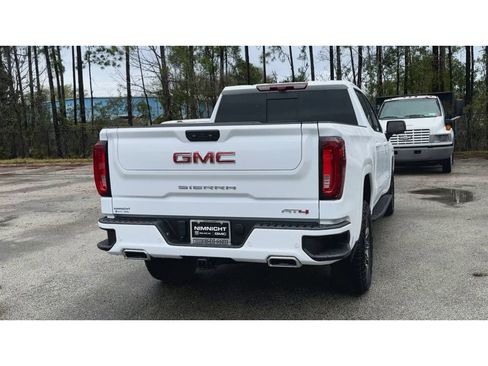Certified 2024 GMC Sierra 1500 AT4 w/ Technology Package AWD/4WD image 8