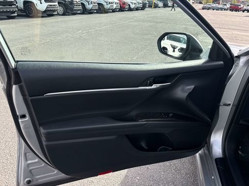 Used 2024 Toyota Camry SE FWD image 12