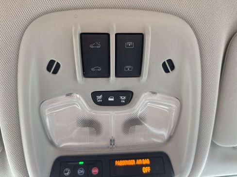 Used 2023 Chevrolet Bolt EUV Premier w/ Sun & Sound Package image 40