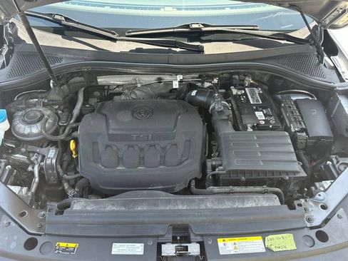 Used 2023 Volkswagen Tiguan SE R-Line AWD/4WD image 29