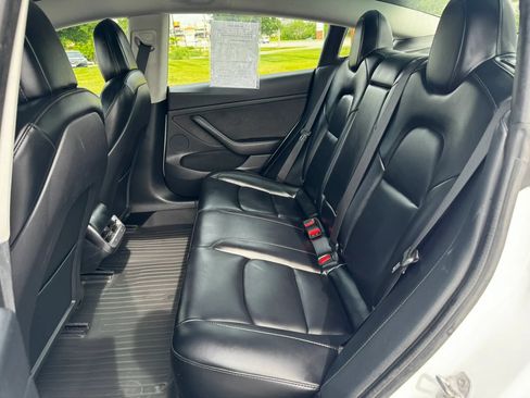 Used 2021 Tesla Model 3 Long Range AWD/4WD image 9