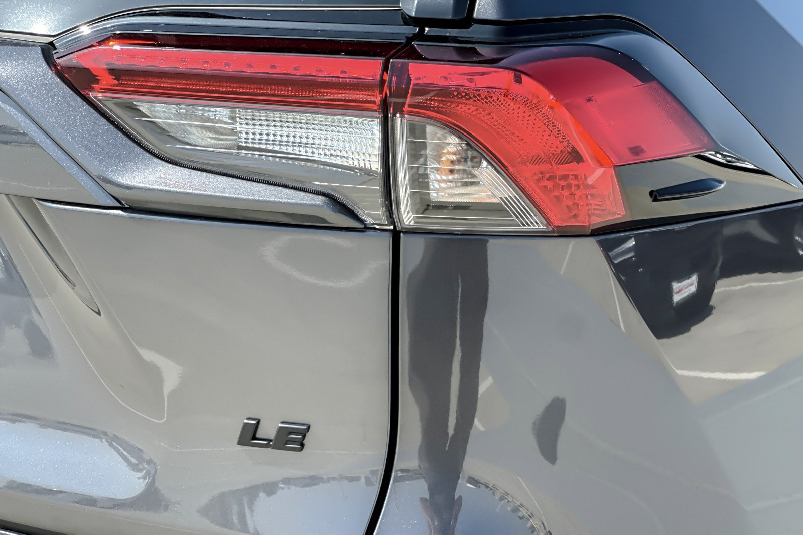Used 2025 Toyota RAV4 LE FWD image 25