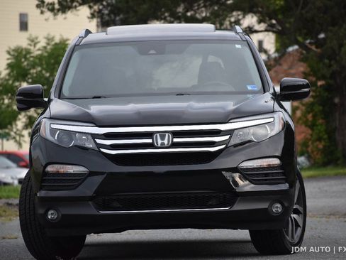 Used 2016 Honda Pilot Touring image 3