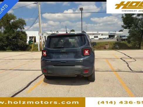 Used 2022 Jeep Renegade Limited w/ Sun, Sound & Wheels Group image 7