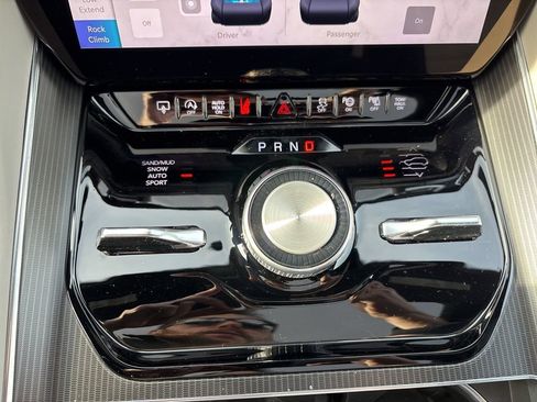 New 2026 Jeep Grand Wagoneer Summit AWD/4WD image 5