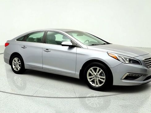 Used 2015 Hyundai Sonata SE FWD image 3