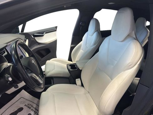 Used 2016 Tesla Model X P100D image 10